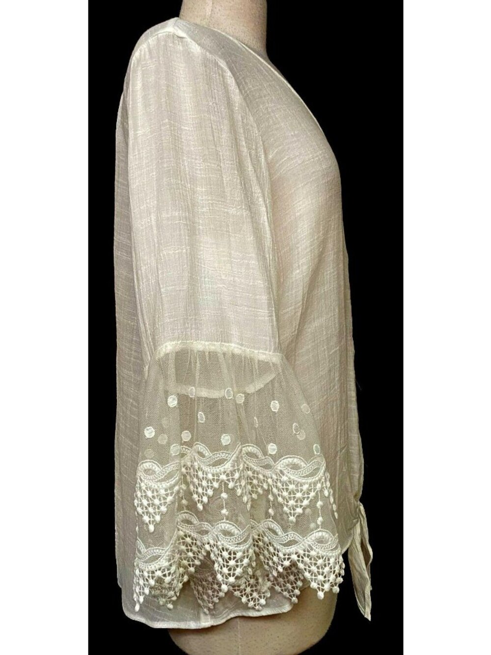 Ivy Ridge Feminine BoHo White Lace Sleeve Tie Front Blouse Sz L Pullover NEW